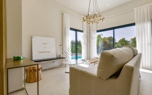 Modern villa in Finestrat