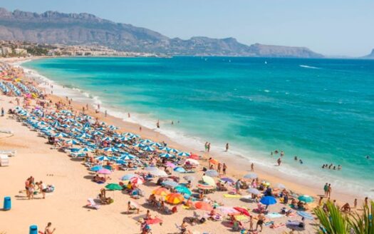 Commercial Albir