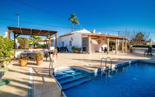 Single-Story Villa in El Romeral, Alfaz del Pi