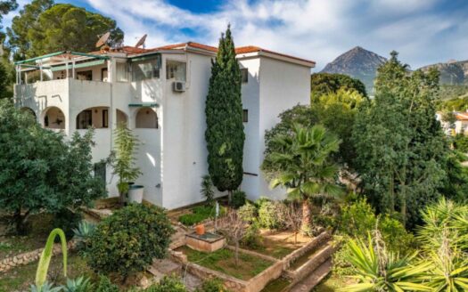 Villa with 6 Bedrooms in Colonia Escandinavia, Alfaz del Pi