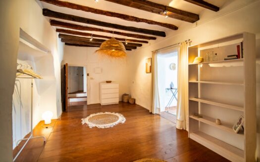 Renovated Rustic House with 5 Bedrooms and Swimming Pool in Polop