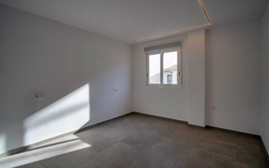 3-Bedroom Apartment Completely Renovated in Altea Village