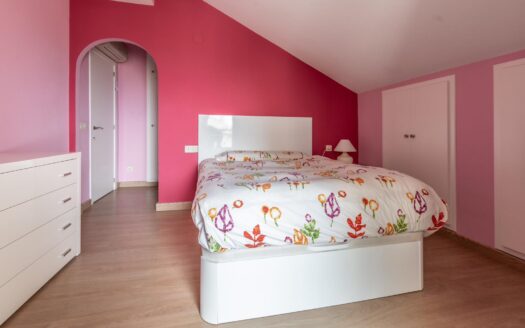 Duplex Apartment in Piteres, Altea