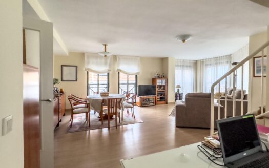 Duplex Apartment in Piteres, Altea