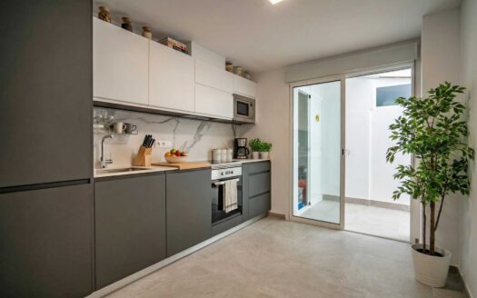 3-Bedroom Apartment Completely Renovated in Altea Village