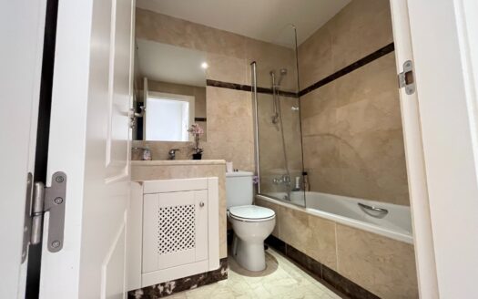APARTMENT LOS ALCÁZARES
